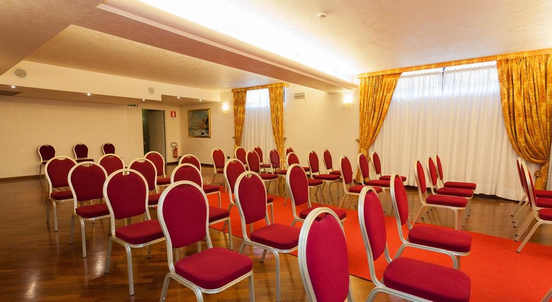 Hotel Savoy Palace Gardone Riviera Bagian luar foto
