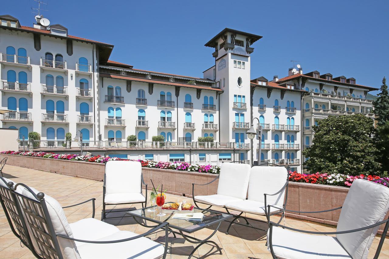 Hotel Savoy Palace Gardone Riviera Bagian luar foto