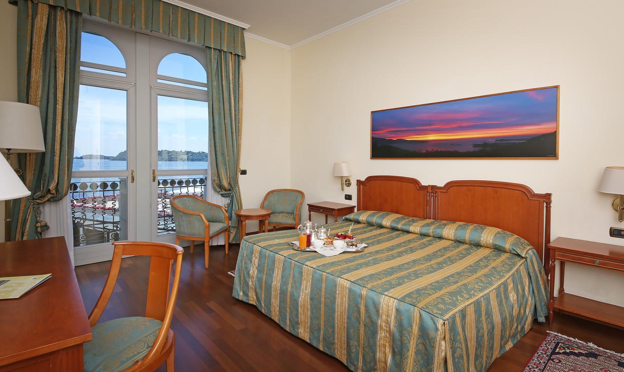 Hotel Savoy Palace Gardone Riviera Bagian luar foto