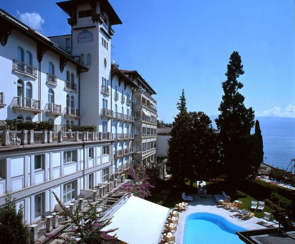 Hotel Savoy Palace Gardone Riviera Bagian luar foto